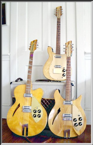 Three blondes