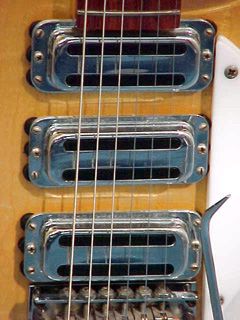 Rickenbacker Model 325