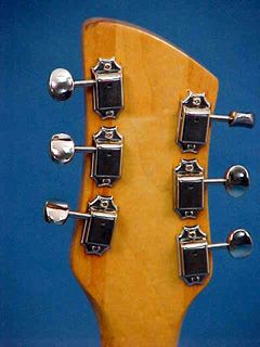 Rickenbacker Model 325