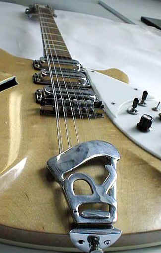 mcguinn3.jpg (93004 bytes)