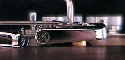 650dside.jpg (9588 bytes)