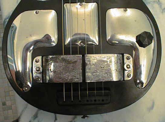 Rickenbacker Model B